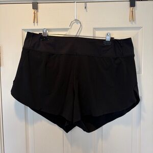 Athleta Women’s Run With It Shorts 3.5in Inseam Size XL Black